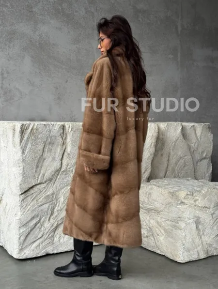 Бежевая норковая шуба oversize - фото 8