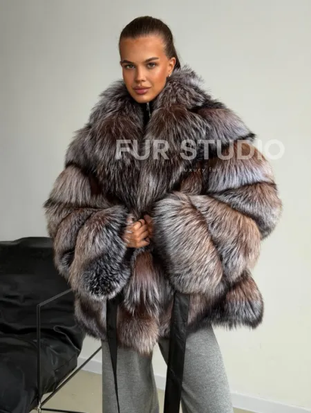 Шуба из меха лисы блюфрост - фото 7