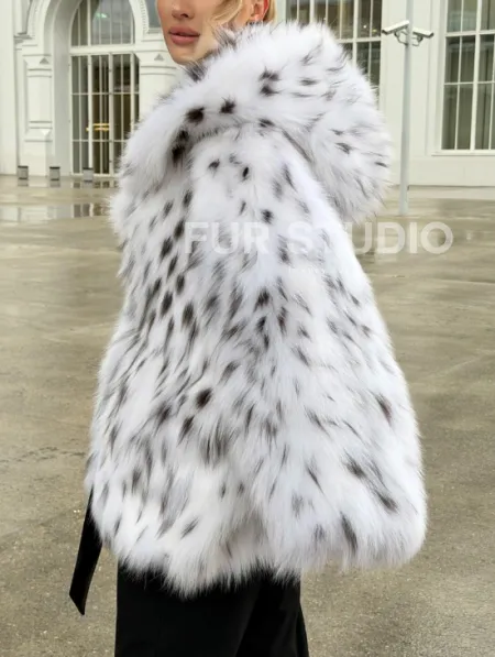 Шуба из лисьего меха под рысь с капюшоном - фото 3