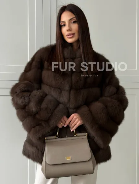 Женская шуба из меха куницы - фото 5