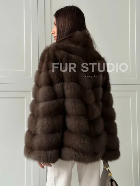 Женская шуба из меха куницы - фото 7