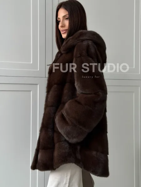 Норковая шуба в стиле «рубашка» с капюшоном - фото 4