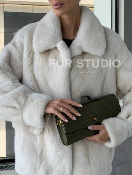 Модная женская норковая куртка - фото 3