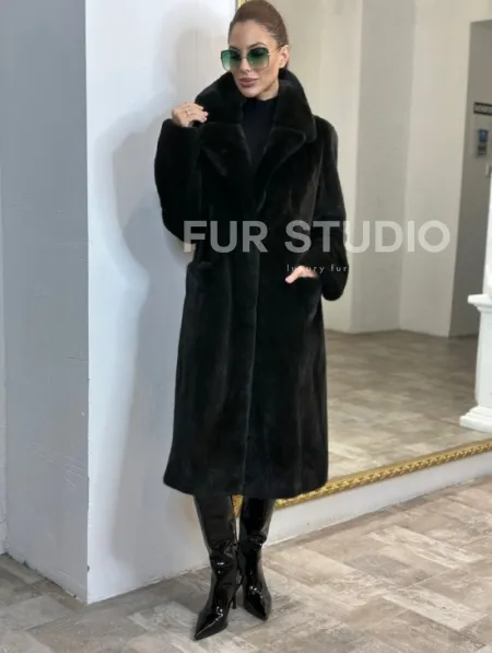 Элегантное пальто из плюшевой норки VELVET - цвет черно-зеленый - фото 7