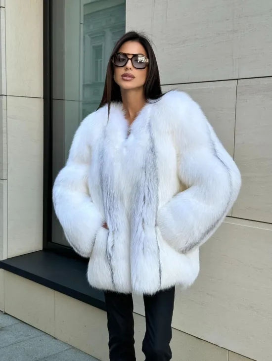 Шуба из меха белой крестовой лисы Vintage style, цельные пластины - фото 9