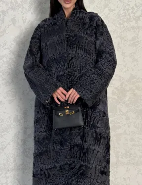 Длинная шуба из каракуля в цвете графит - фото 2