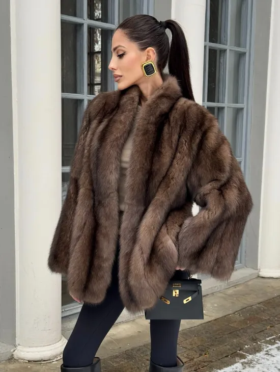 Полушубок из баргузинского соболя с V-образным воротником седина 2/3 - фото 6