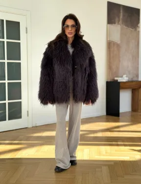 Полушубок из меха ламы в цвете графит - фото 9