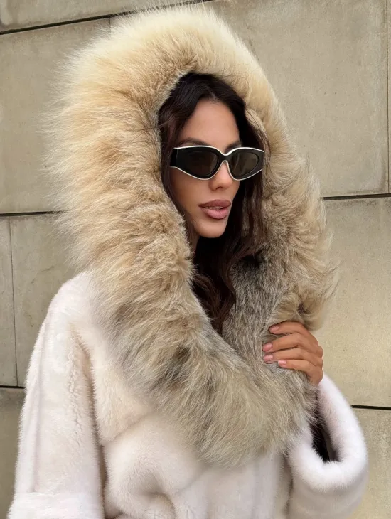 Белая норковая шуба с меховым капюшоном из рыси - фото 3