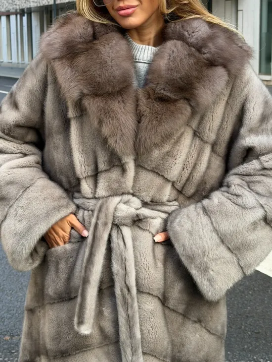 Шуба норковая женская с капюшоном куница - фото 2