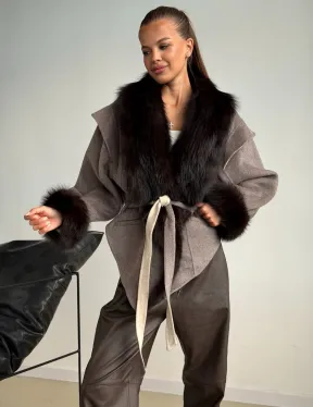 Пальто с мехом фишера - фото 8