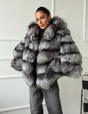 Шуба из меха чернобурки с капюшоном - серая - фото 3