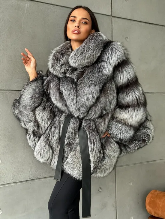 Шуба из чернобурой лисы 