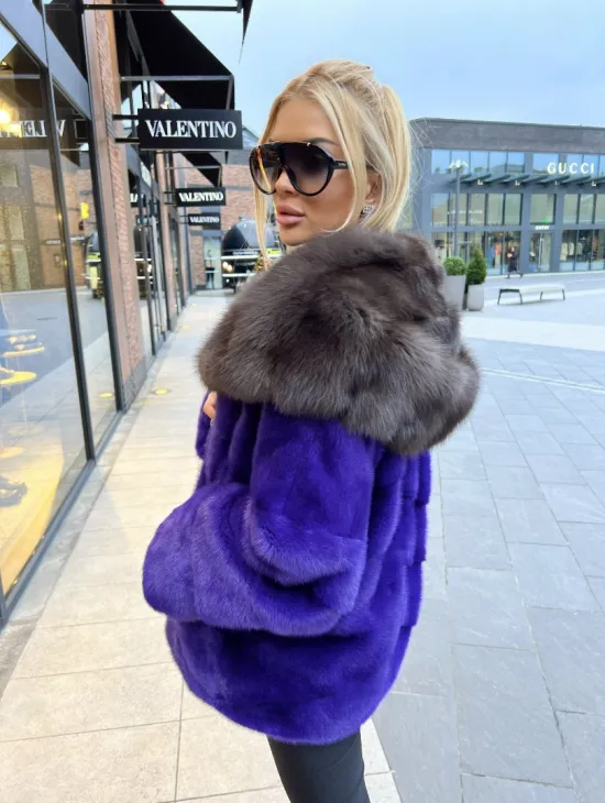 Шуба норковая с капюшоном из меха куницы - цвет фиолетовый - фото 1