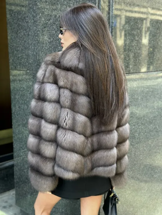 Шуба короткая из меха баргузинского соболя - фото 1