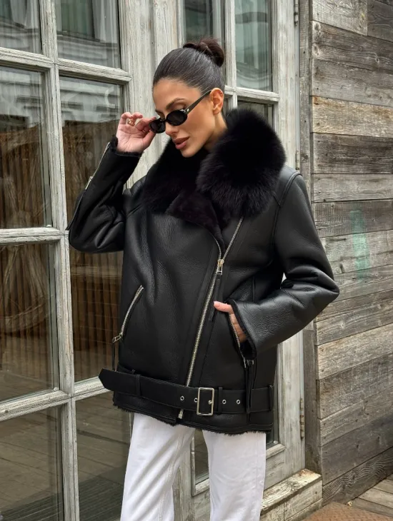 Дубленка из натуральной овчины с мехом песца - фото 0