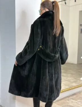 Элегантное пальто из плюшевой норки VELVET - цвет черно-зеленый - фото 5