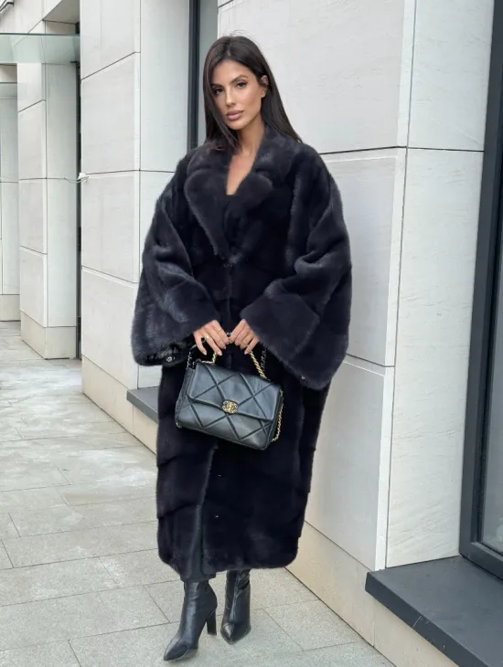 Манто из аукционной норки в цвете графит - фото 0